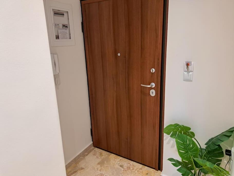 Luxury Suite Patras Exterior foto